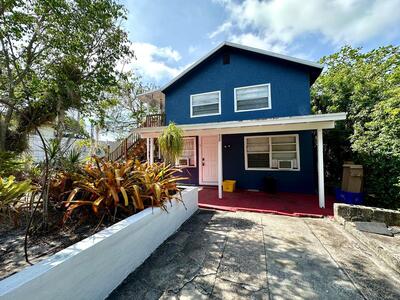 920 Selkirk Street