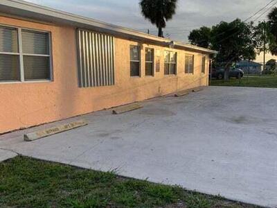 Riviera Beach, FL 33404