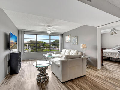 6025 Balboa Circle, Boca Raton, FL 33433