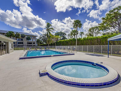 6025 Balboa Circle, Boca Raton, FL 33433