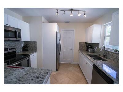 927 W Royal Palm Road, Boca Raton, FL 33486