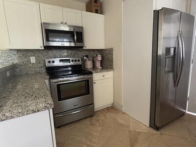 927 W Royal Palm Road, Boca Raton, FL 33486