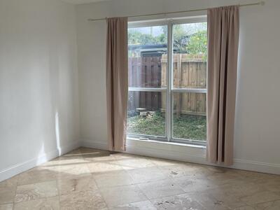 927 W Royal Palm Road, Boca Raton, FL 33486