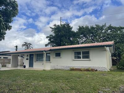 927 W Royal Palm Road, Boca Raton, FL 33486