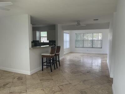 927 W Royal Palm Road, Boca Raton, FL 33486
