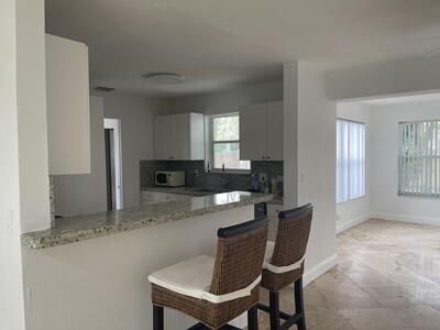 927 W Royal Palm Road, Boca Raton, FL 33486