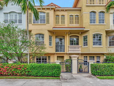 2562 Gardens Parkway