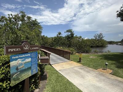 4381 SW Parkgate Boulevard, Palm City, FL 34990