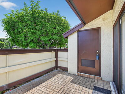 270 Beaver Dam Court, Royal Palm Beach, FL 33411