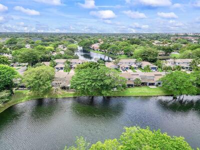 624 N Deer Creek Shore Drive N, Deerfield Beach, FL 33442