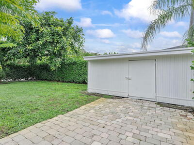 5015 S Olive Avenue, West Palm Beach, FL 33405