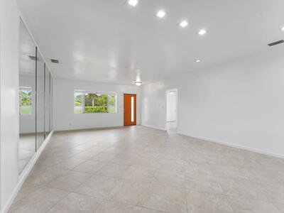 5015 S Olive Avenue, West Palm Beach, FL 33405