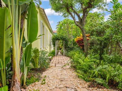 353 Seaspray Avenue, Palm Beach, FL 33480