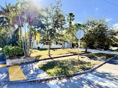 802 Lytle Street