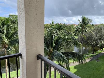 2105 Lavers Circle, Delray Beach, FL 33444