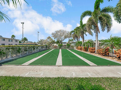 210 Main Boulevard, Boynton Beach, FL 33435