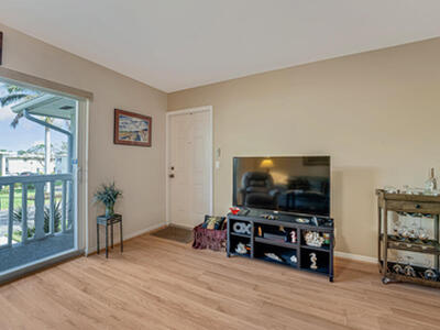 210 Main Boulevard, Boynton Beach, FL 33435