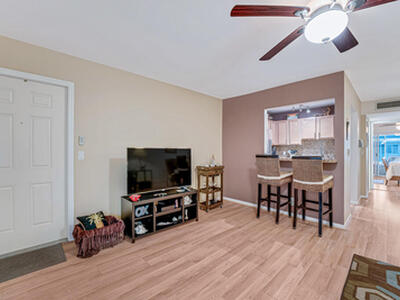 210 Main Boulevard, Boynton Beach, FL 33435