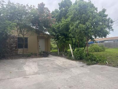 4903 Serafica Drive