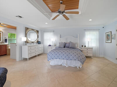 1050 Gulfstream Way, Singer Island, FL 33404