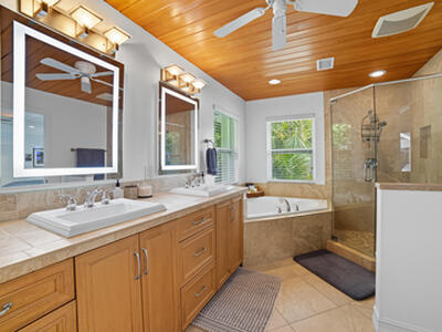 1050 Gulfstream Way, Singer Island, FL 33404