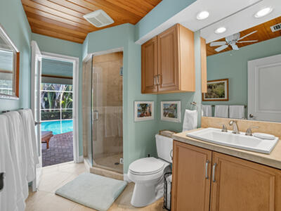 1050 Gulfstream Way, Singer Island, FL 33404