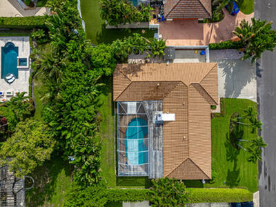 1050 Gulfstream Way, Singer Island, FL 33404