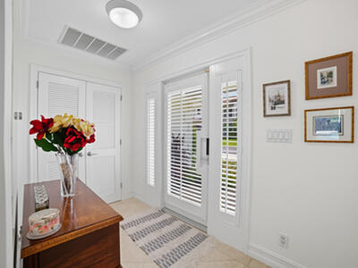 1050 Gulfstream Way, Singer Island, FL 33404