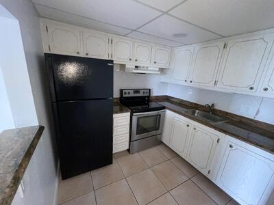 400 Village Green 216 Circle W, Palm Springs, FL 33461