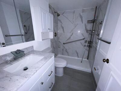 400 Village Green 216 Circle W, Palm Springs, FL 33461