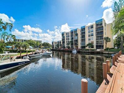 4 Royal Palm Way, Boca Raton, FL 33432