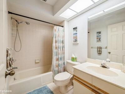 7485 SE Jamestown Terrace, Hobe Sound, FL 33455