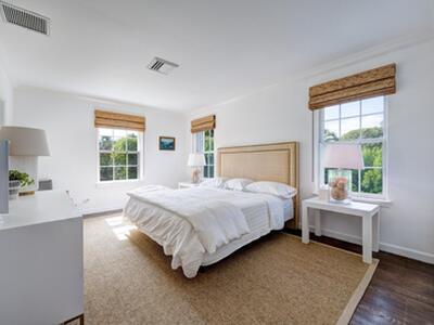 259 Queens Lane, Palm Beach, FL 33480