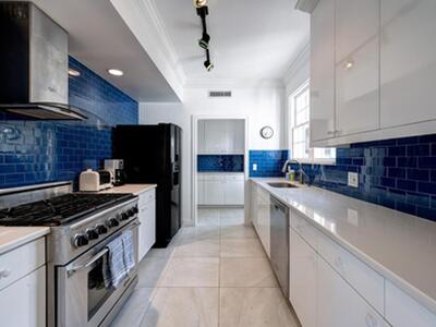 259 Queens Lane, Palm Beach, FL 33480