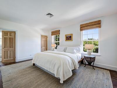 259 Queens Lane, Palm Beach, FL 33480