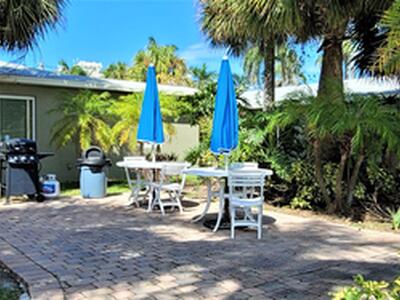 101 Tacoma Lane, Palm Beach Shores, FL 33404