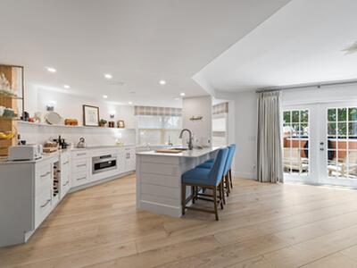 15 Uno Lago Drive, Juno Beach, FL 33408