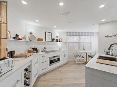 15 Uno Lago Drive, Juno Beach, FL 33408