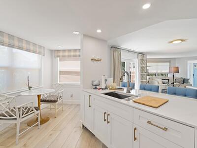 15 Uno Lago Drive, Juno Beach, FL 33408