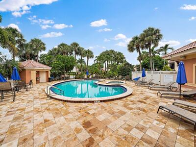 15 Uno Lago Drive, Juno Beach, FL 33408