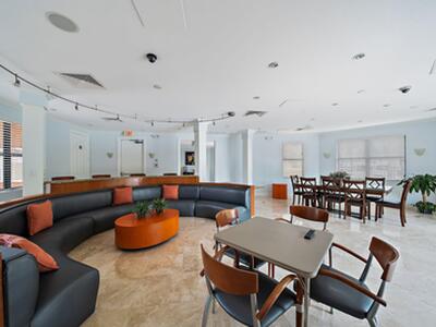 15 Uno Lago Drive, Juno Beach, FL 33408