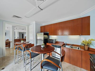 15 Uno Lago Drive, Juno Beach, FL 33408