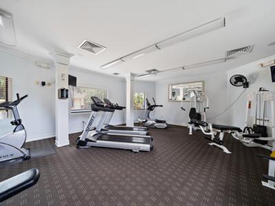 15 Uno Lago Drive, Juno Beach, FL 33408