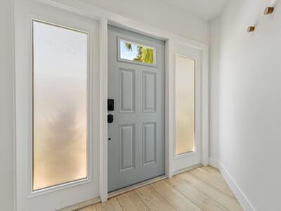 15 Uno Lago Drive, Juno Beach, FL 33408