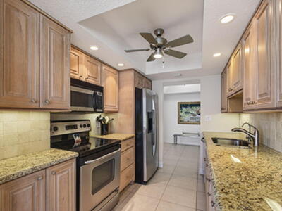 5550 N Ocean Drive, Singer Island, FL 33404