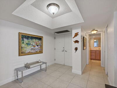 5550 N Ocean Drive, Singer Island, FL 33404