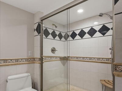 5550 N Ocean Drive, Singer Island, FL 33404