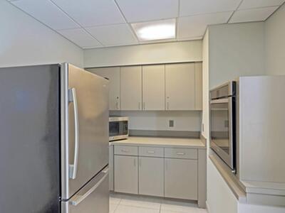 5550 N Ocean Drive, Singer Island, FL 33404