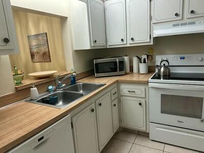 2820 SW 22nd 2160 Avenue, Delray Beach, FL 33445