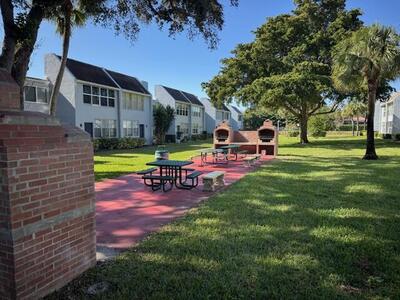 2820 SW 22nd 2160 Avenue, Delray Beach, FL 33445